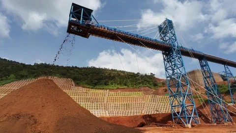 Pwojè Minrè Fè Gine Simandou Yo Mete An Pwodiksyon Pwodiksyon